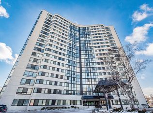 1360 Rathburn Rd E #PENTHOUSE 04, Mississauga, ON L4W4H4