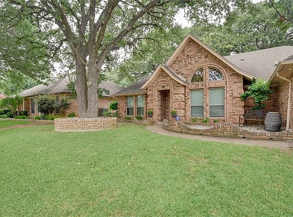 2nd image of 6018 Kenilworth Dr