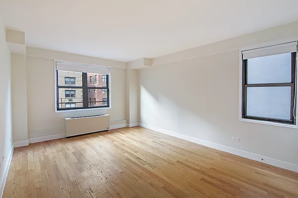 Rented by Stonehenge NYC LLC | media 7