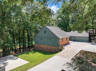 3674 Lamplighter Cove Rd, Gainesville, GA 30504