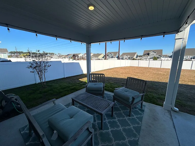 585 Oyster Dr — Photo 34