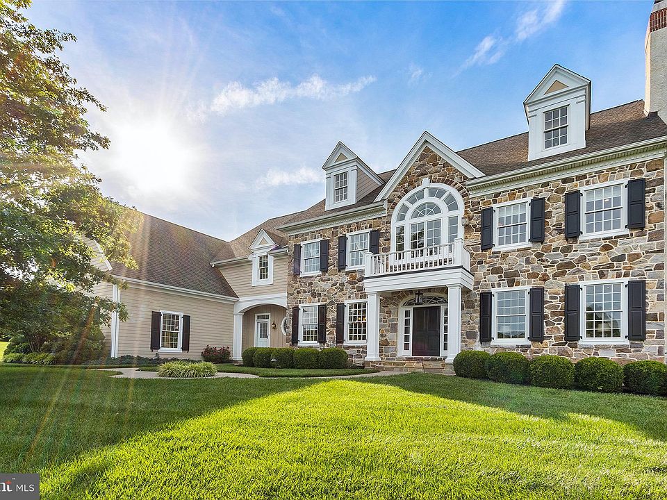 1st image of 203 Laurali Dr