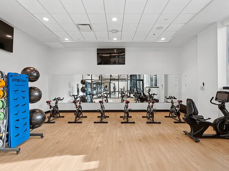 The Chartwell at Marathon Village — Photo 23