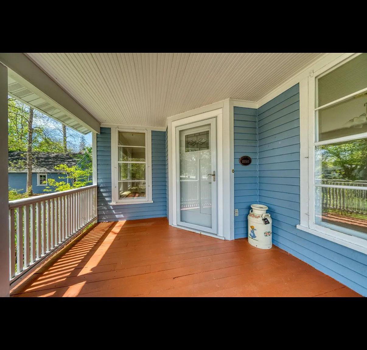 5 bed, 2750 sqft, $2,500 — Photo 3