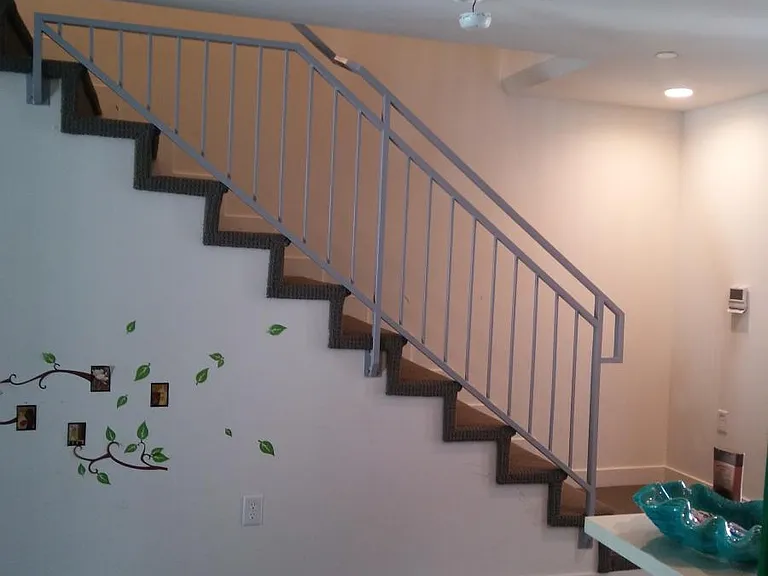 644 N Harvard Blvd #204 — Photo 5