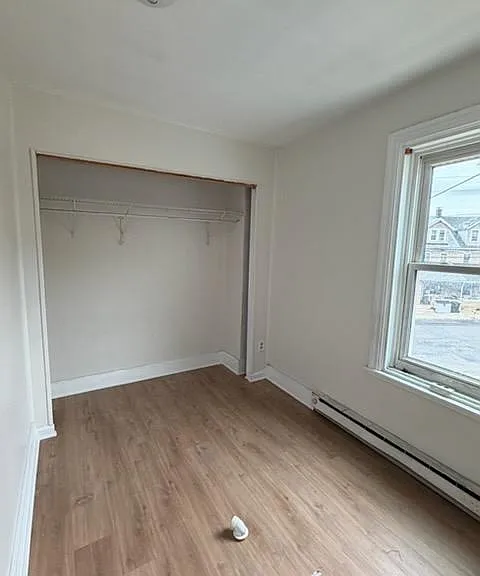 552 Thomas St — Photo 7