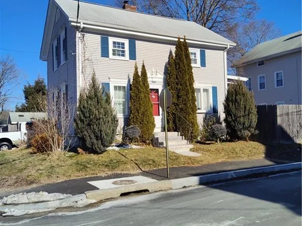 83 Union St, Lincoln, RI 02865