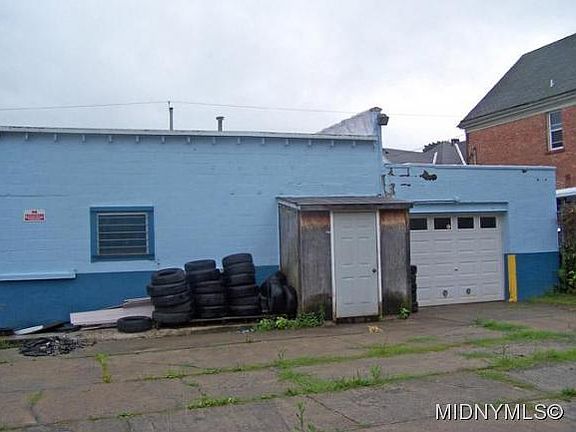 5th image of 938 Blandina St