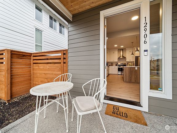 2nd image of 12906 187th Avenue E