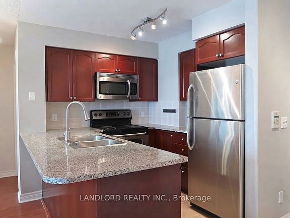 2nd image of 51 Lower Simcoe St #1712