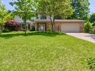 1916 Duke St, Edwardsville, IL 62025