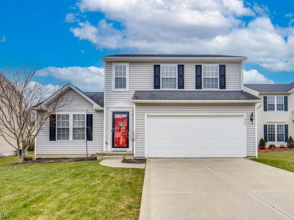 1938 Northgate Cir, Akron, OH 44320