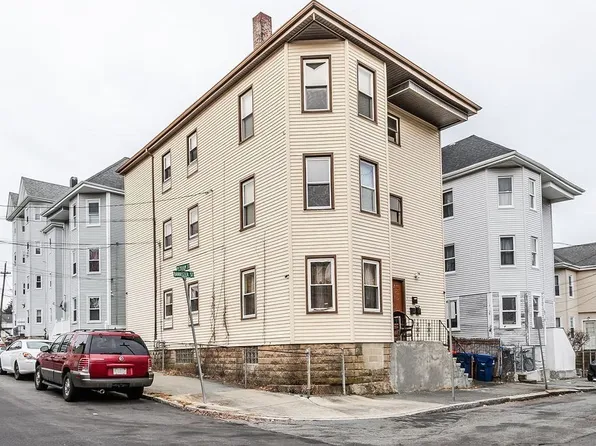 3 Bannister St, New Bedford, MA 02746