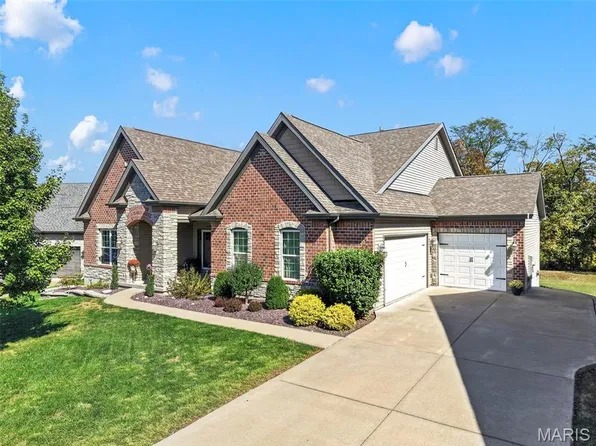 313 Wilmer Farm Trl, Wentzville, MO 63385