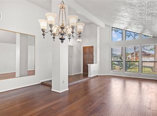 8118 Vista Del Sol Dr, Houston, TX 77083