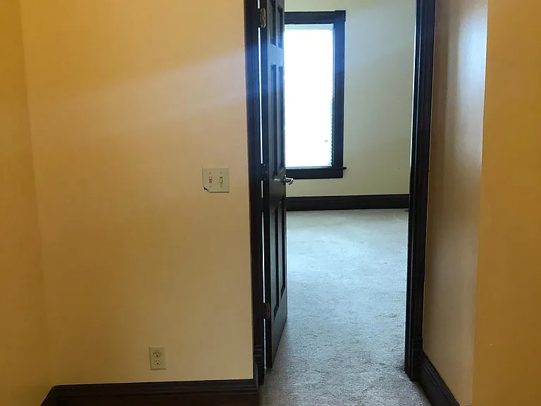 1701 Park Ave — Photo 13