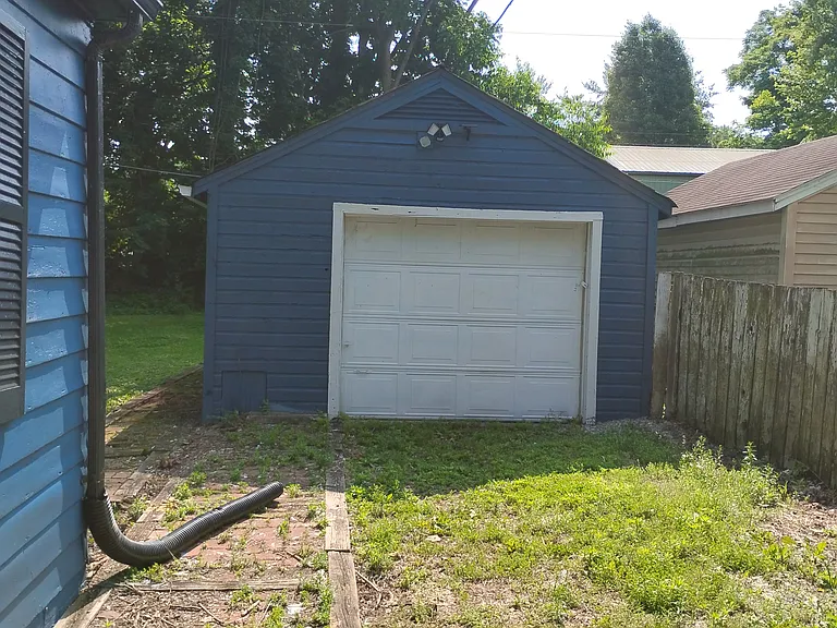 4325 N Olney St — Photo 40