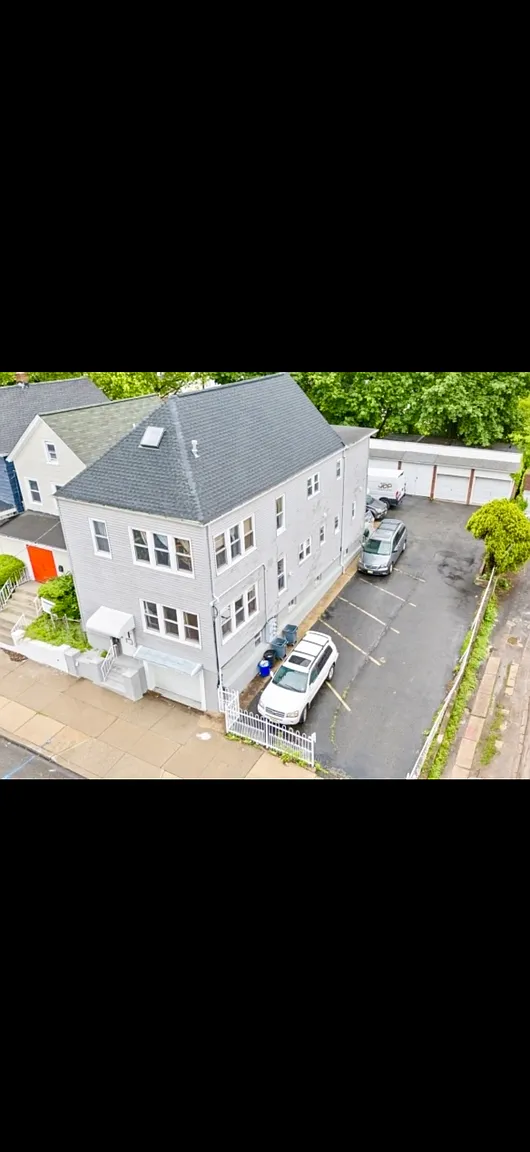 204 Burgess Pl #1 photo 1