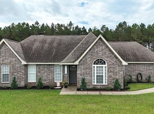 3122 Village Cir, Ocean Springs, MS 39564