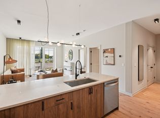 Novu Apartments, Niles, IL 60714