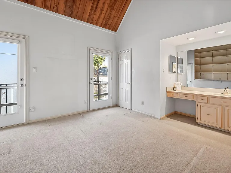 5338 Brownway St #B19 — Photo 14