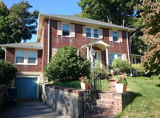 643 W Roxbury Pkwy, West Roxbury, MA 02132