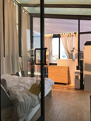 Rented by EXR | media 8