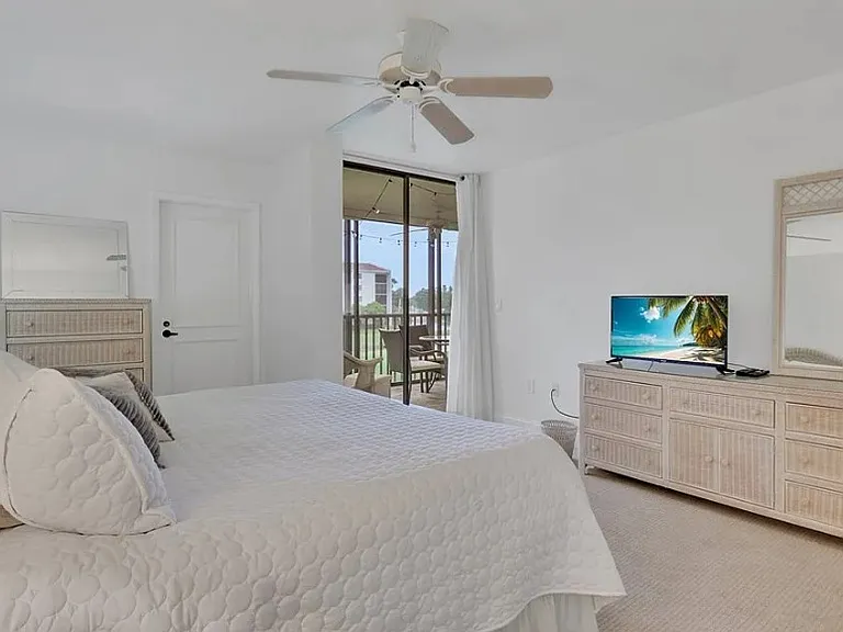4612 Flagship Dr #206 — Photo 9