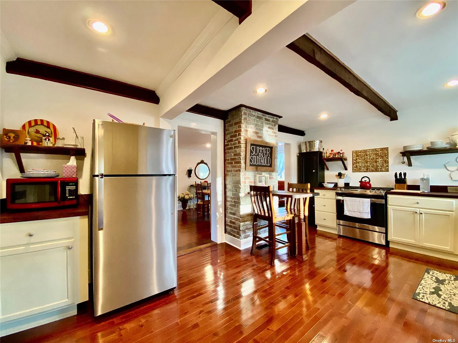 3 bed, 2.0 bath, $4,000 — Photo 4