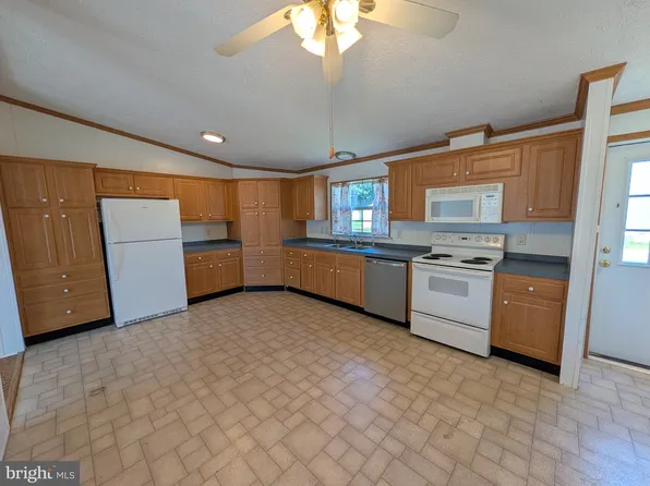216 Garner Dr, Aberdeen, MD 21001
