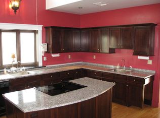 2 Norman St, Marblehead, MA 01945