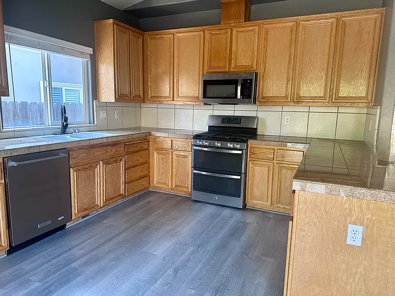 1851 Calistoga Dr — Photo 6