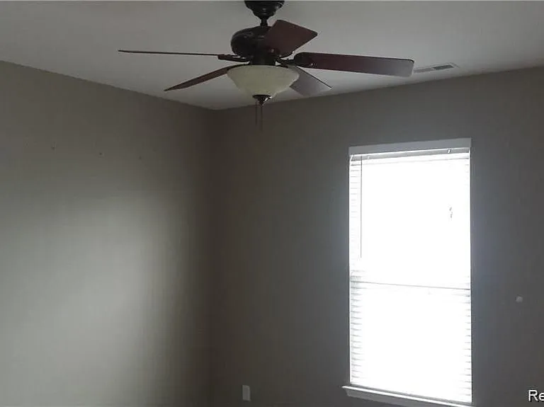 2088 Arcadia Dr — Photo 8