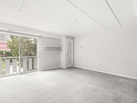 5th image of 17 Healey St APT 201
