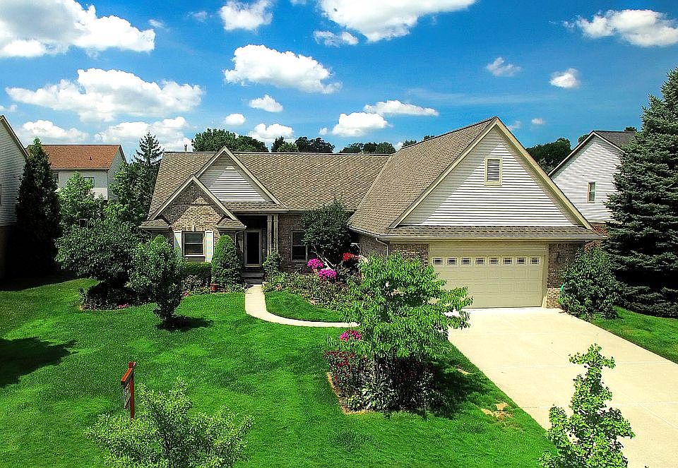 1st image of 18415 Glastonbury Dr