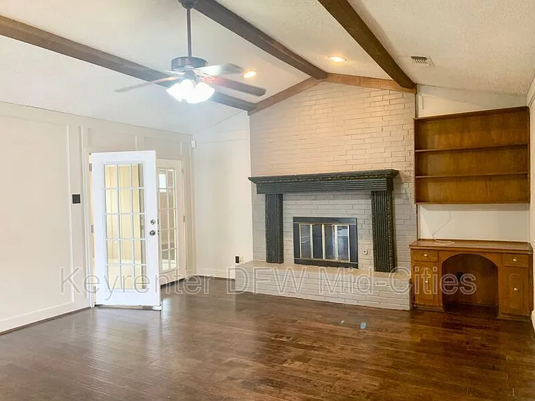505 E Scotland Dr — Photo 13