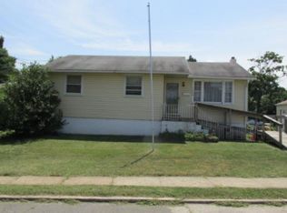 1600 Elmwood Ave, Folcroft, PA 19032