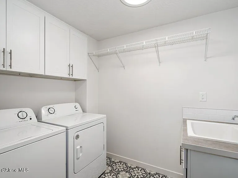3921 N Lynn St — Photo 16
