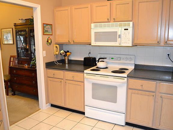 3rd image of 9511 Hoyle Beals Dr