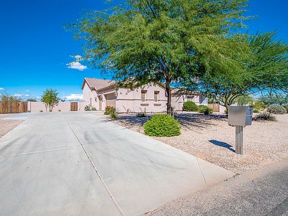 3rd image of 6898 W Palomino Way