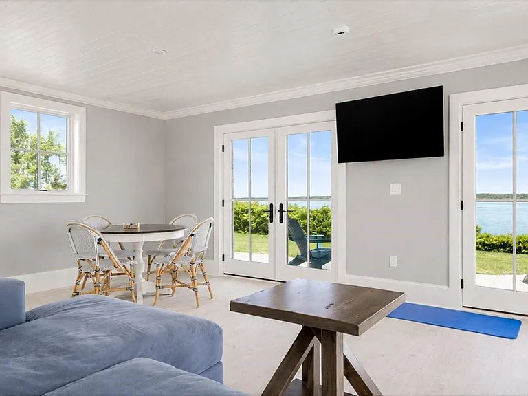 1058 E Shore Rd — Photo 8