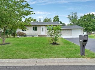 23 Cornell Rd, South Toms River, NJ 08757