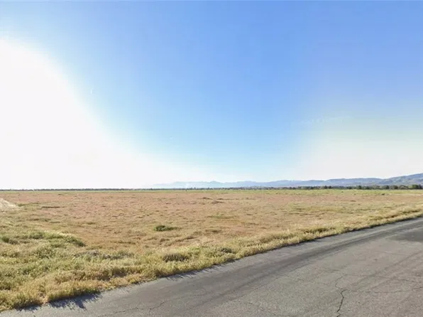 60 W Avenue J #4, Lancaster, CA 93536