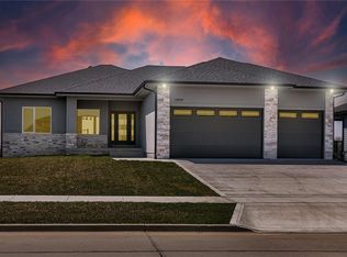2008 NE Park Dr, Grimes, IA 50111