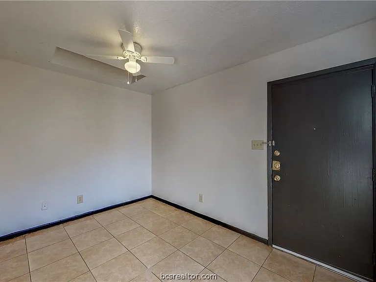 725 Peppertree Dr #22 — Photo 25