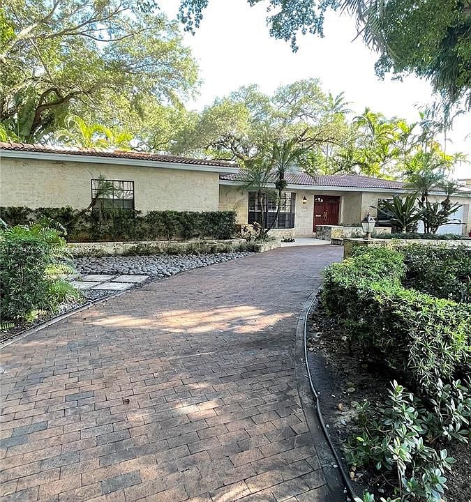 1st image of 1530 Salvatierra Dr #0