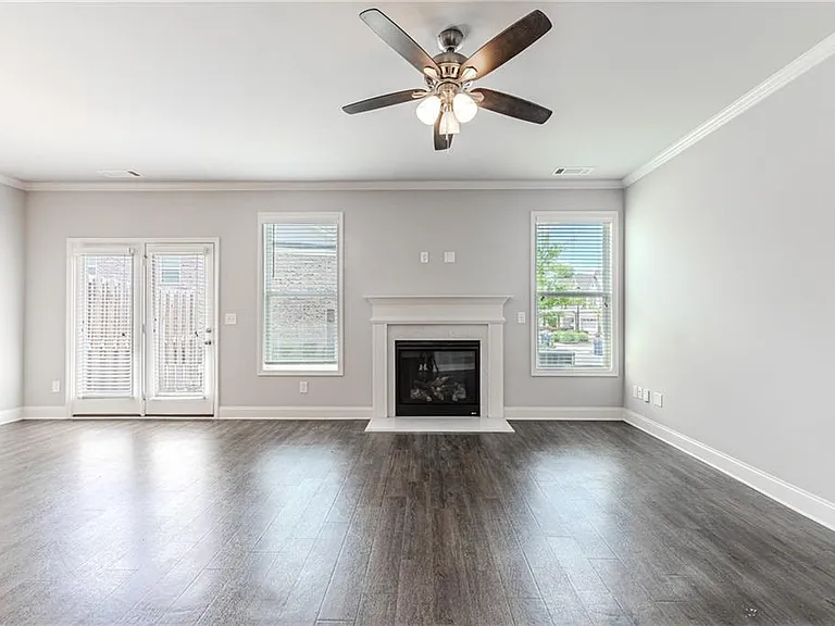 2414 Morgan Place Dr — Photo 23