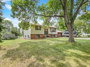1607 Irving Ln N, Brooklyn Center, MN 55430