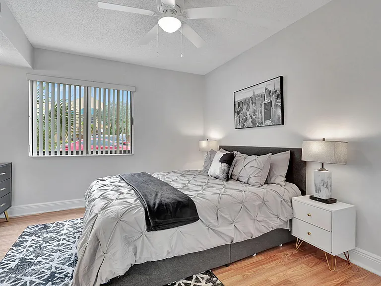 12641 Westhampton Cir #C311 — Photo 25