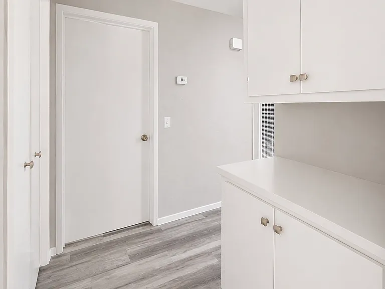 12617 Kornblum Ave — Photo 15